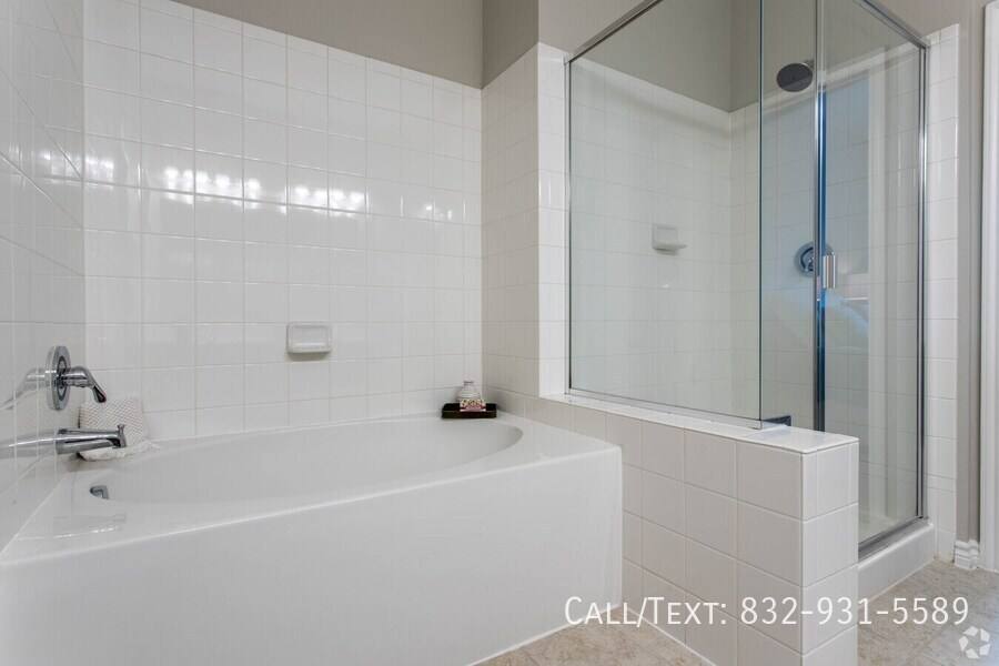 Apartment for rent at 10820 Cypresswood Dr #PACD, Houston, TX 77070