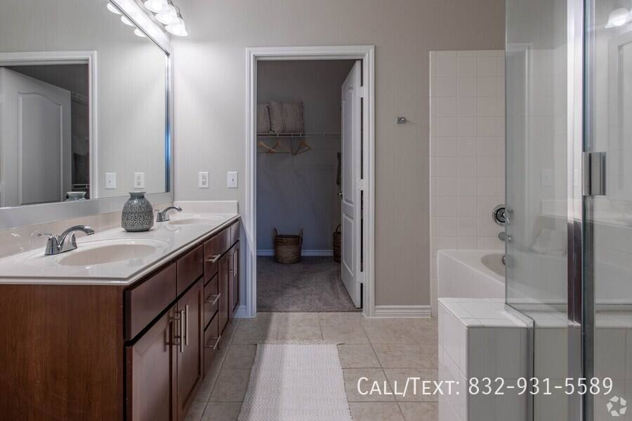 Apartment for rent at 10820 Cypresswood Dr #PACD, Houston, TX 77070