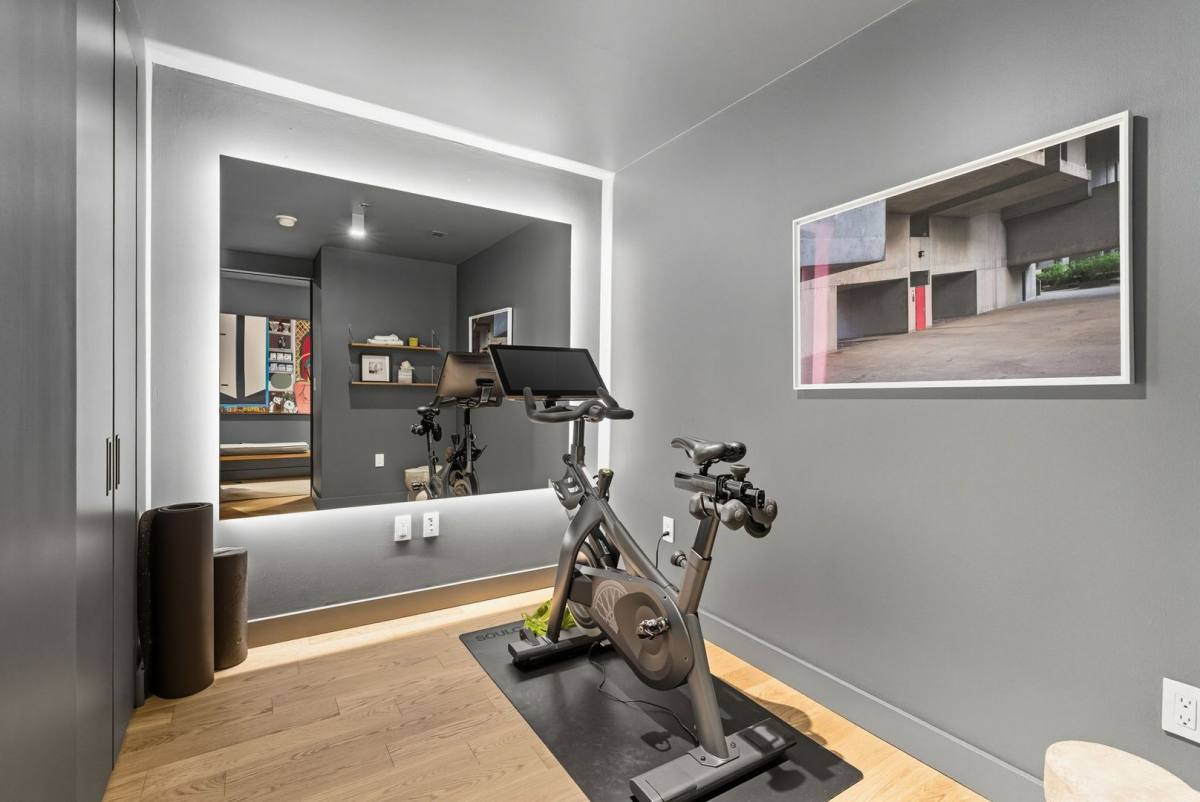 Townhouse for rent at 922 NW 11th Ave, Portland, OR 97209