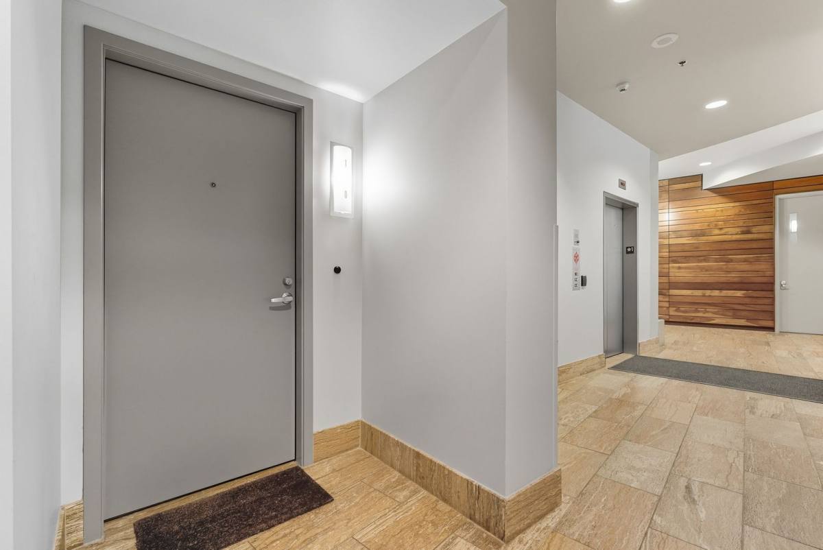 Townhouse for rent at 922 NW 11th Ave, Portland, OR 97209