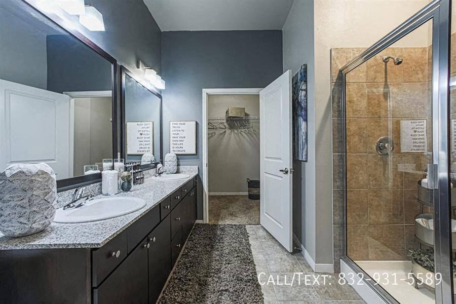 Apartment for rent at 2989 Westridge St #AS1, Houston, TX 77054