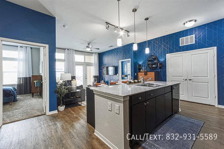 Apartment for rent at 2989 Westridge St #AS1, Houston, TX 77054