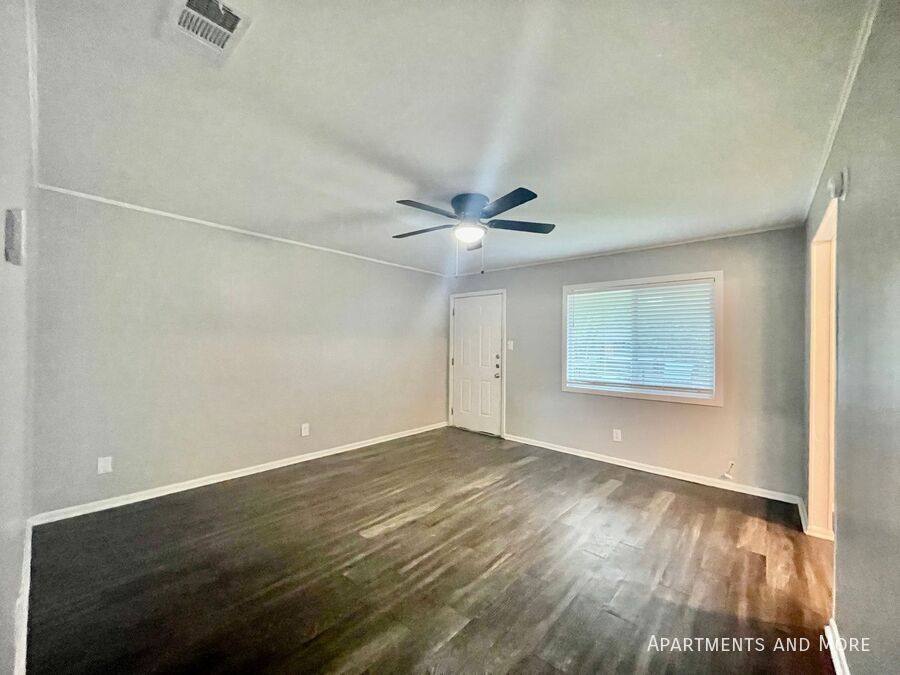Apartment for rent at 400 Linda Dr #6, San Marcos, TX 78666