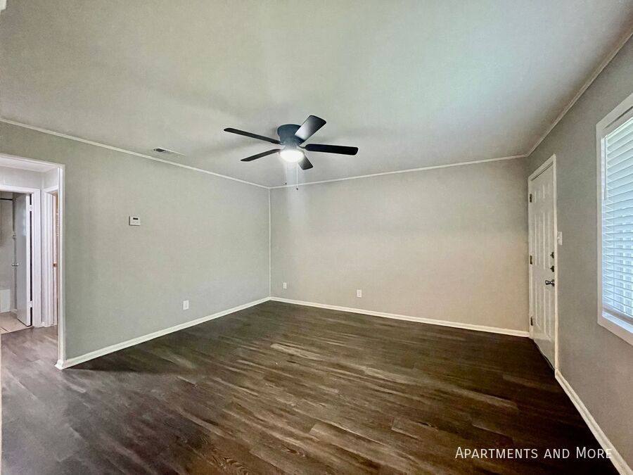 Apartment for rent at 400 Linda Dr #6, San Marcos, TX 78666