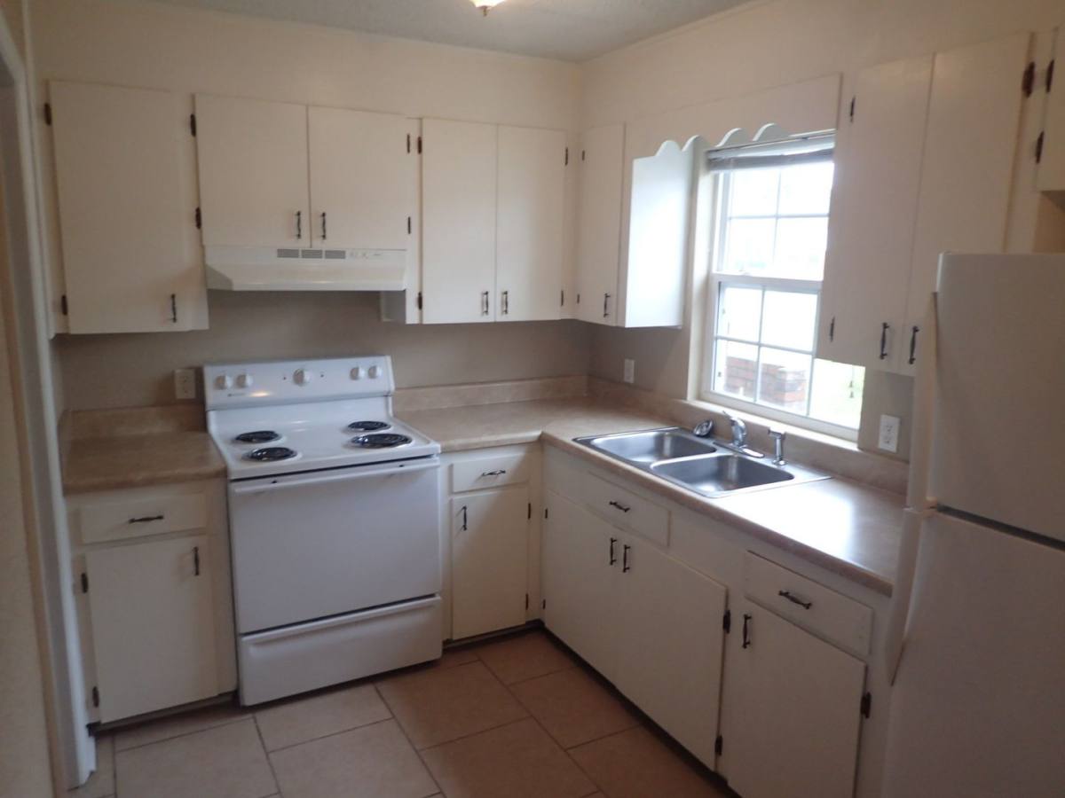 Townhouse for rent at 1305 Breckenridge Dr, Adel, GA 31620