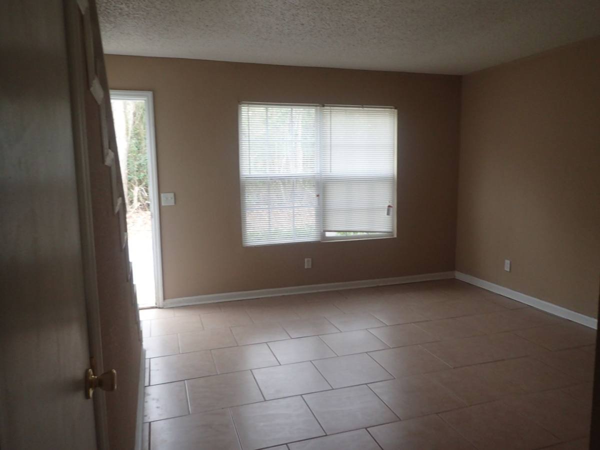Townhouse for rent at 1305 Breckenridge Dr, Adel, GA 31620