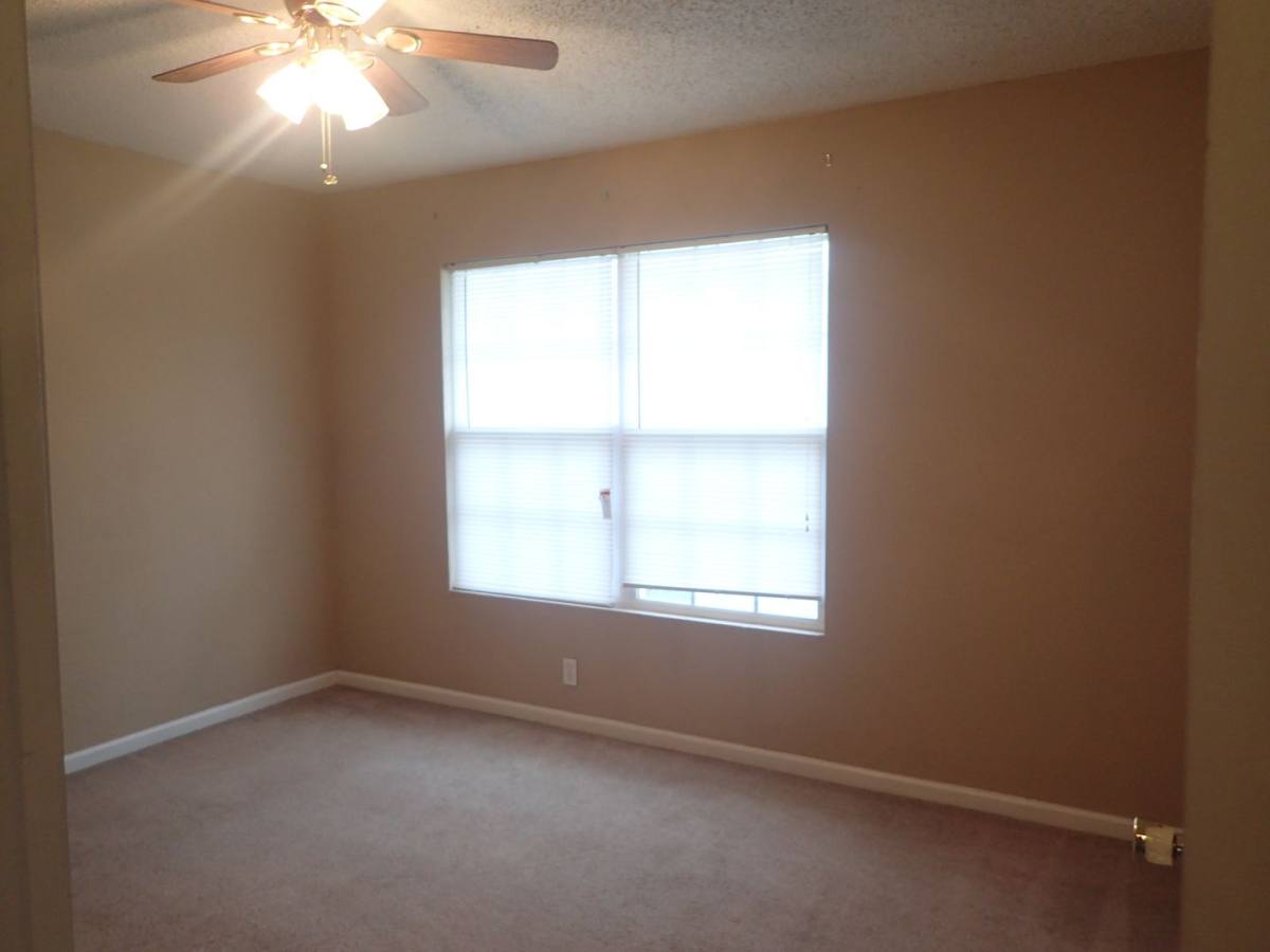Townhouse for rent at 1305 Breckenridge Dr, Adel, GA 31620