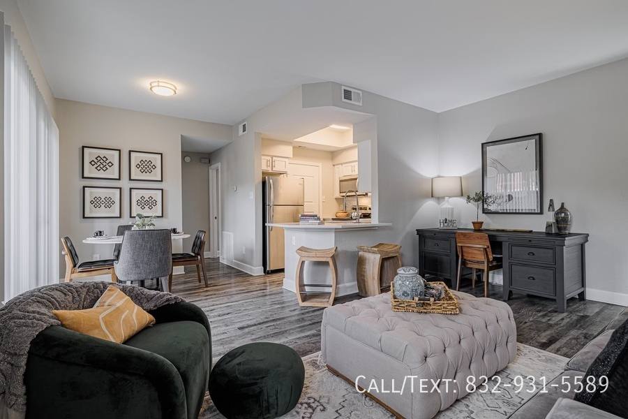 Apartment for rent at 499 Pennsylvania Ave #EW, Webster, TX 77598