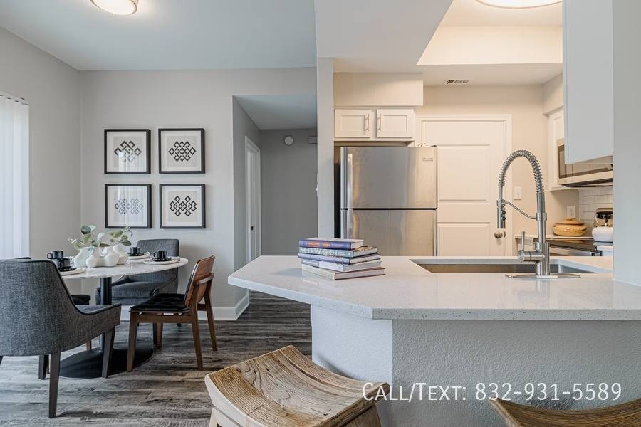 Apartment for rent at 499 Pennsylvania Ave #EW, Webster, TX 77598