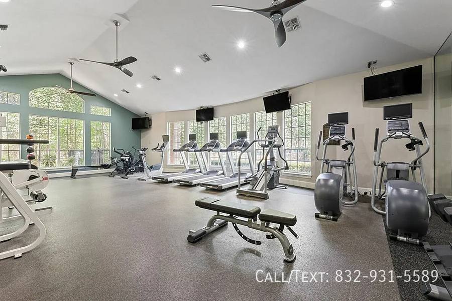 Apartment for rent at 9813 Cypresswood Dr #RXAS, Houston, TX 77070