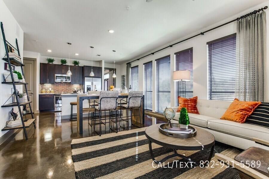 Apartment for rent at 600 Studewood St #AAHH1, Houston, TX 77007