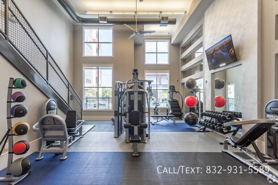 Apartment for rent at 998 Crosby St #M1802, Houston, TX 77019