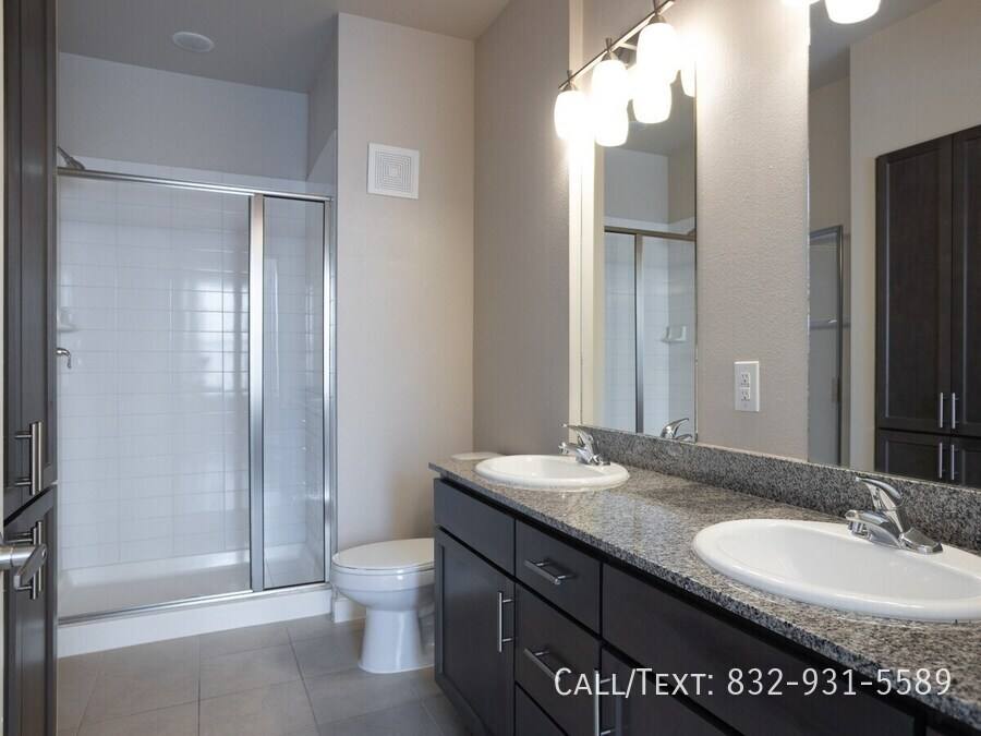 Apartment for rent at 4071 Schurmier Rd #SLC2, Houston, TX 77047