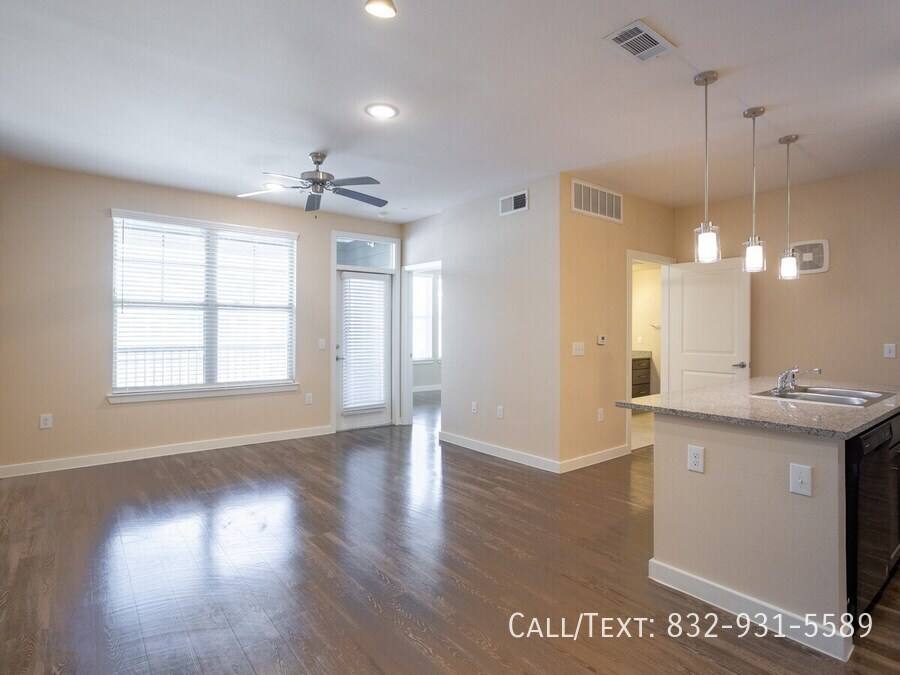 Apartment for rent at 4071 Schurmier Rd #SLC2, Houston, TX 77047