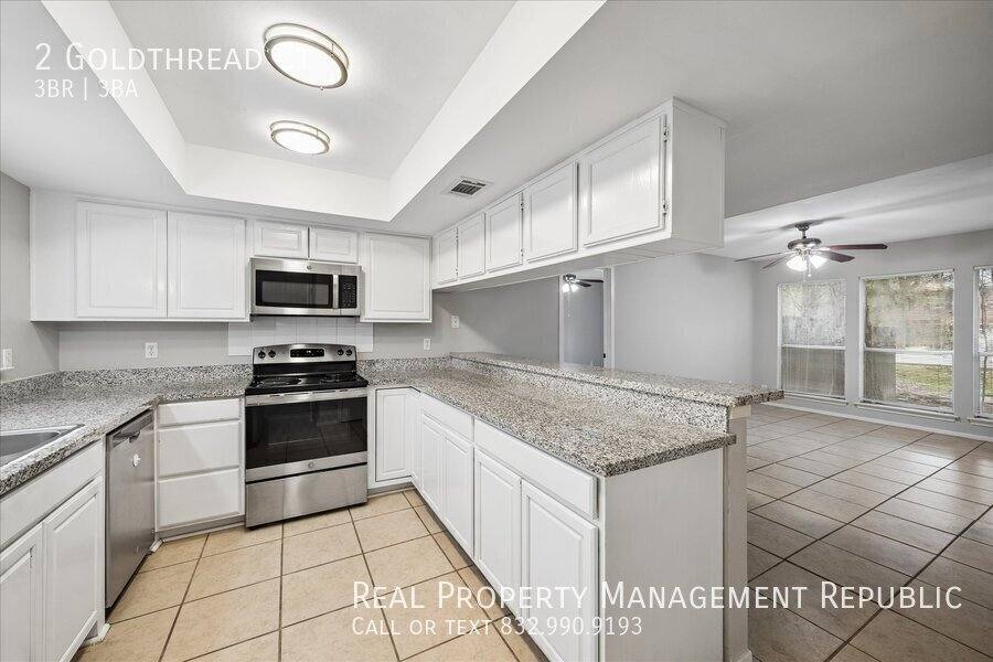 House for rent at 2 Goldthread Court, Spring, TX 77381