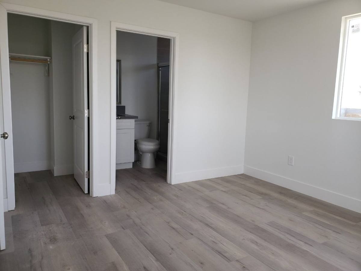 Apartment for rent at 10960 Avalon Blvd, Los Angeles, CA 90061