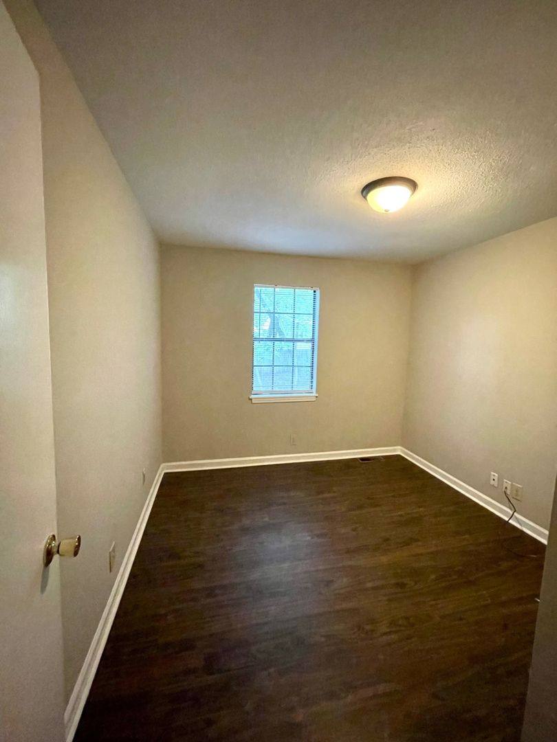 Apartment for rent at 8 Davidfield Cove, Jackson, TN 38305