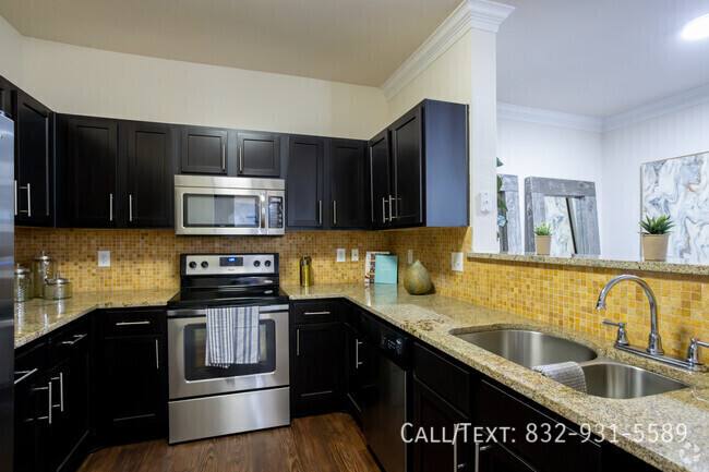 Apartment for rent at 5000 Hidalgo St #PU1, Houston, TX 77056