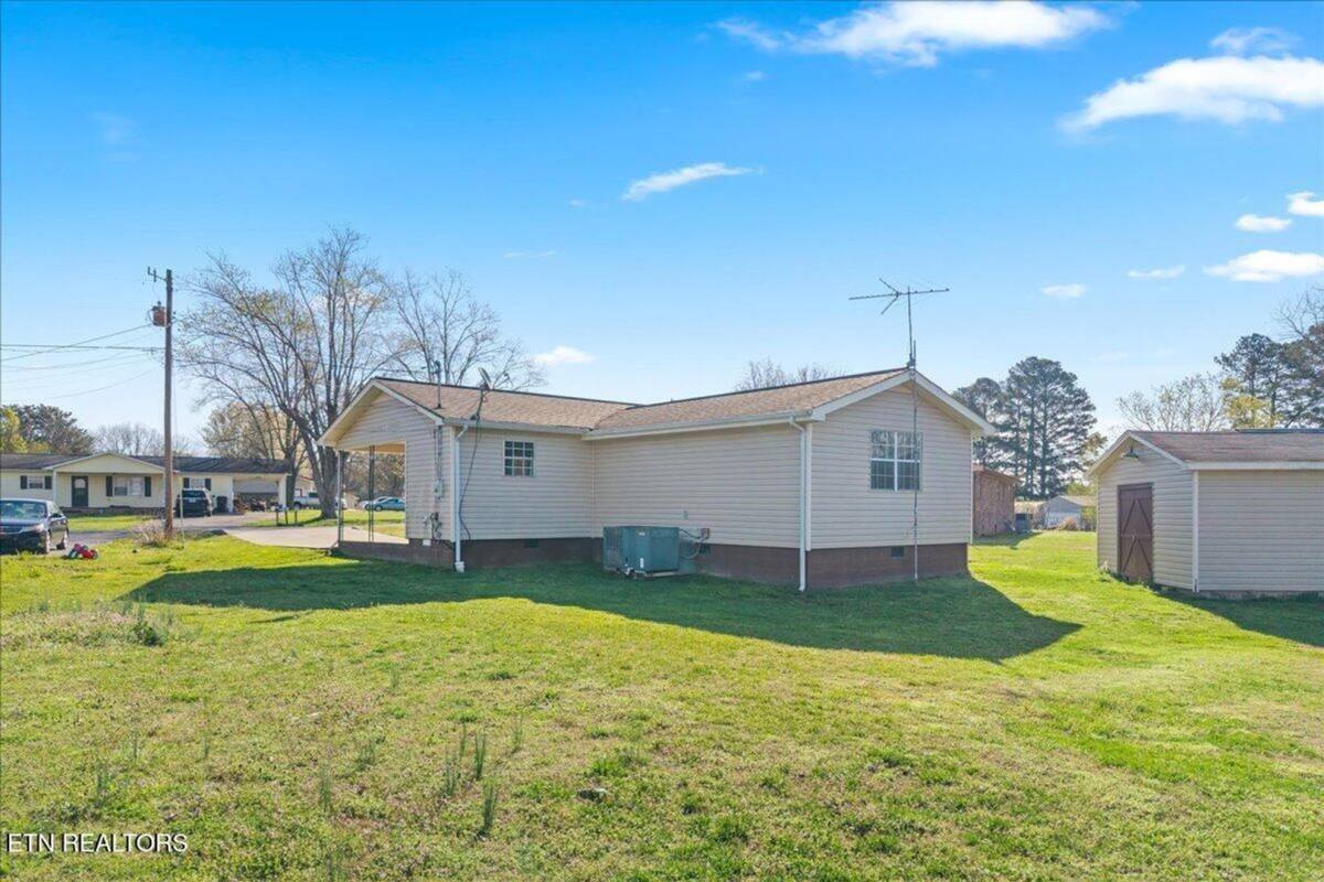 House for rent at 118 Bradley Dr, Madisonville, TN 37354