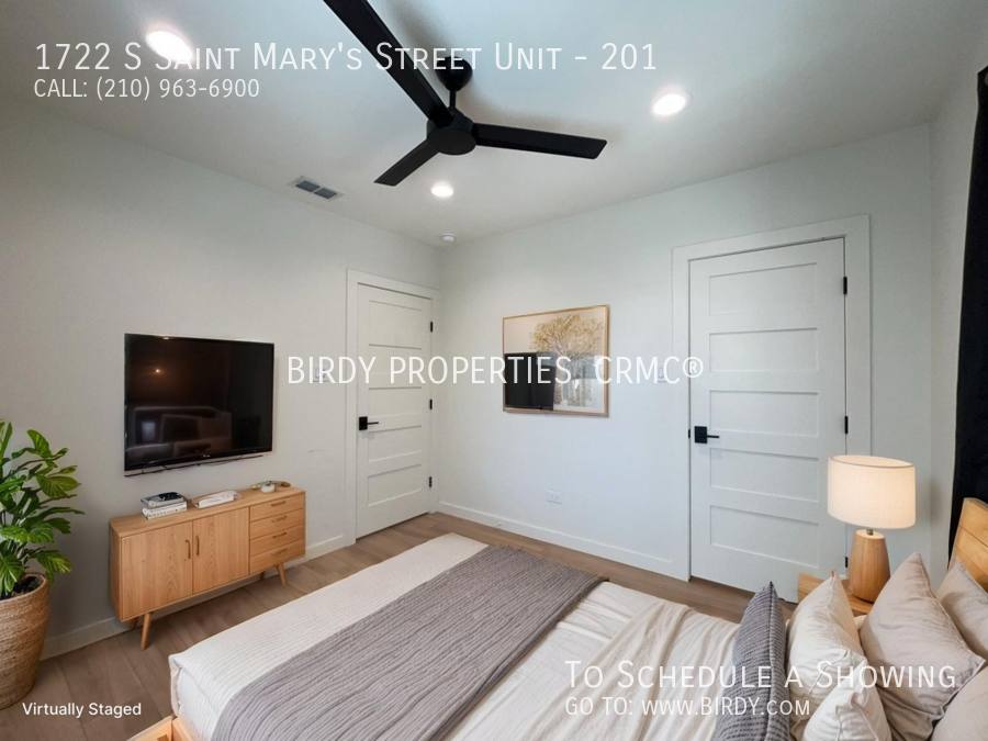 Apartment for rent at 1722 S Saint Mary's St #201, San Antonio, TX 78210