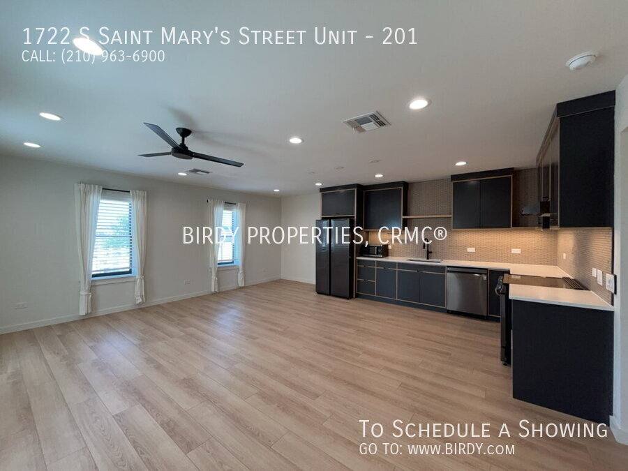 Apartment for rent at 1722 S Saint Mary's St #201, San Antonio, TX 78210