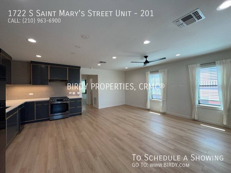 Apartment for rent at 1722 S Saint Mary's St #201, San Antonio, TX 78210