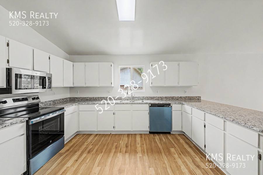 House for rent at 3292 S Kristina Loop, Tucson, AZ 85730