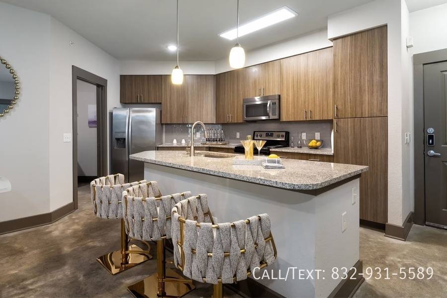 Apartment for rent at 236 Westlake Park Blvd #NATN, Houston, TX 77079