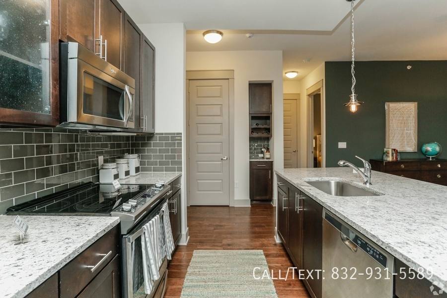 Apartment for rent at 2799 N Durham Dr #HNH1, Houston, TX 77008