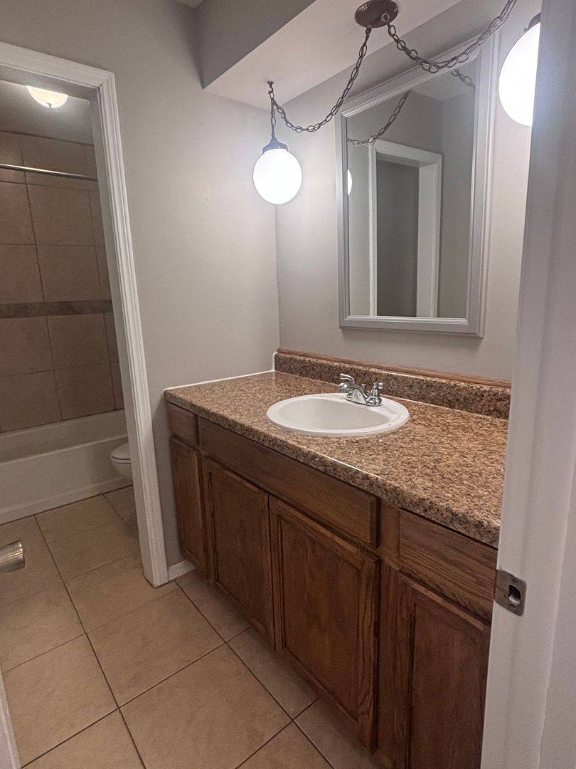Condo for rent at 4750 E 68th St #152, Tulsa, OK 74136