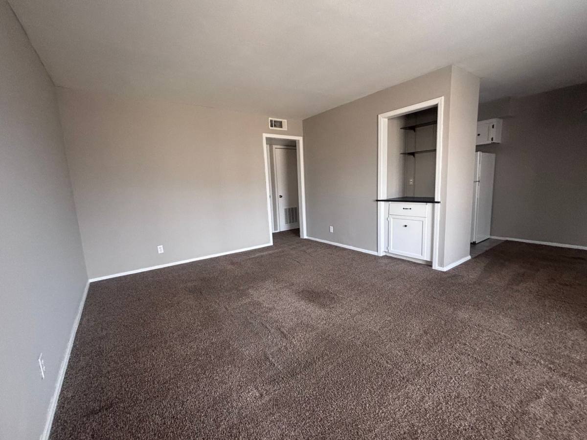 Condo for rent at 4750 E 68th St #152, Tulsa, OK 74136