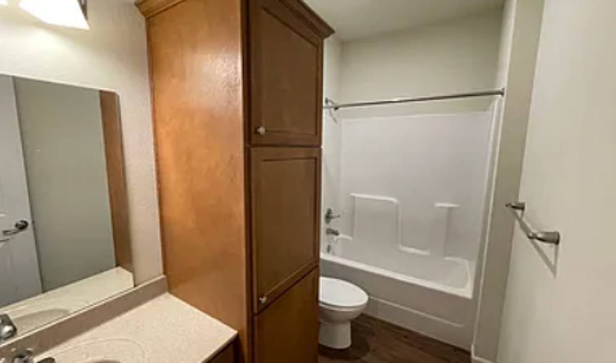 Apartment for rent at 923 Thurston St, Manhattan, KS 66502