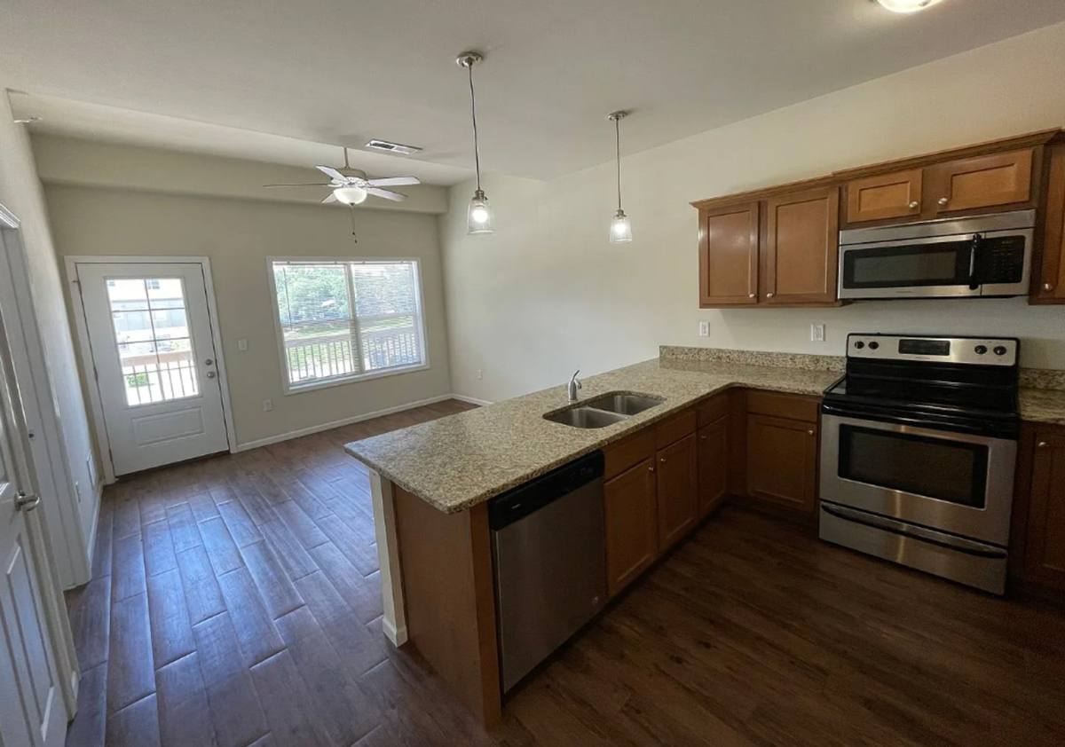 Apartment for rent at 923 Thurston St, Manhattan, KS 66502
