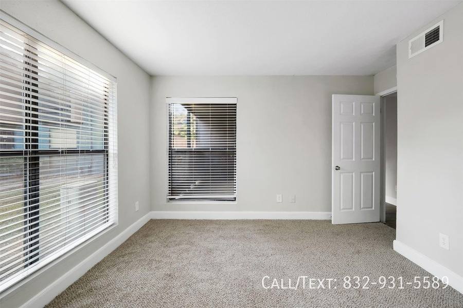 Townhouse for rent at 17989 Gulf Pines Dr #CLG1, Houston, TX 77090