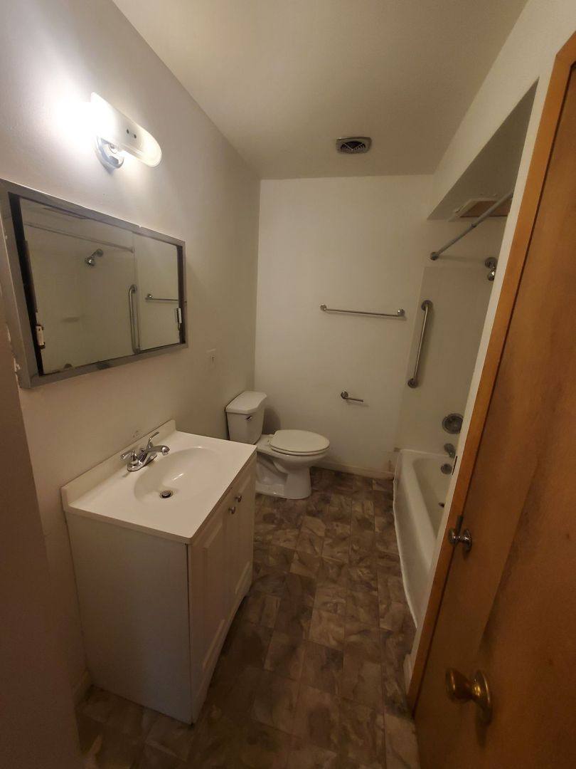 Apartment for rent at 4454 S 14th St, Milwaukee, WI 53221
