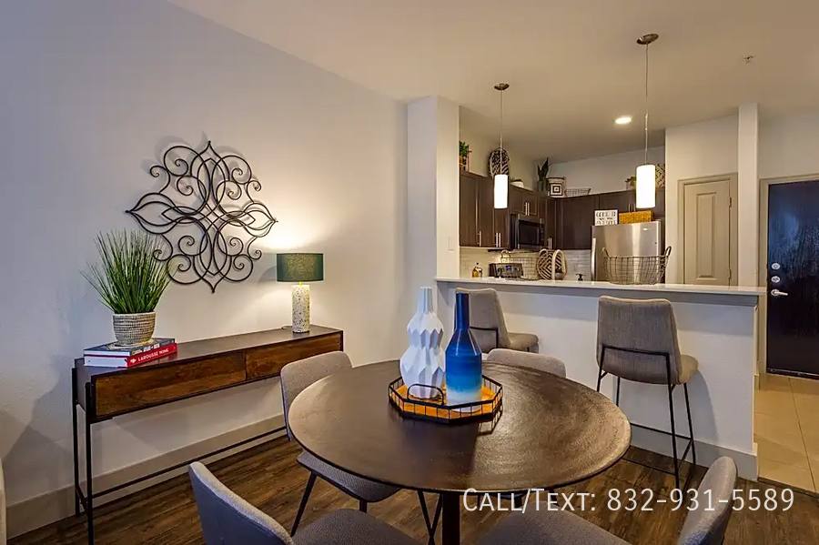Apartment for rent at 598 Texas Ave #22SS1, Houston, TX 77002