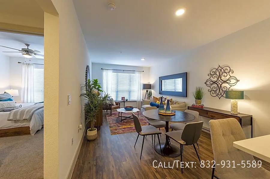 Apartment for rent at 598 Texas Ave #22SS1, Houston, TX 77002