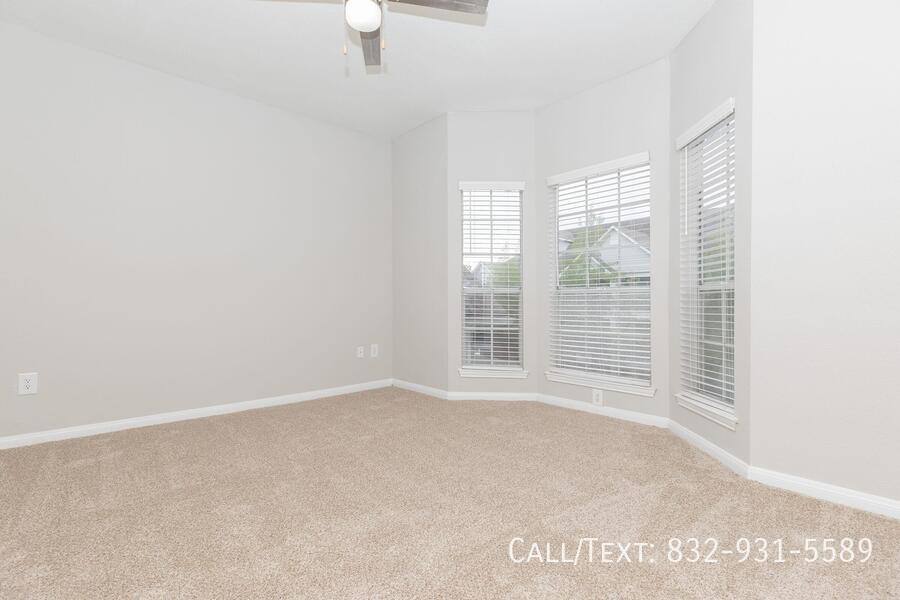 Apartment for rent at 2707 Dunvale Rd #TPPT5, Houston, TX 77063