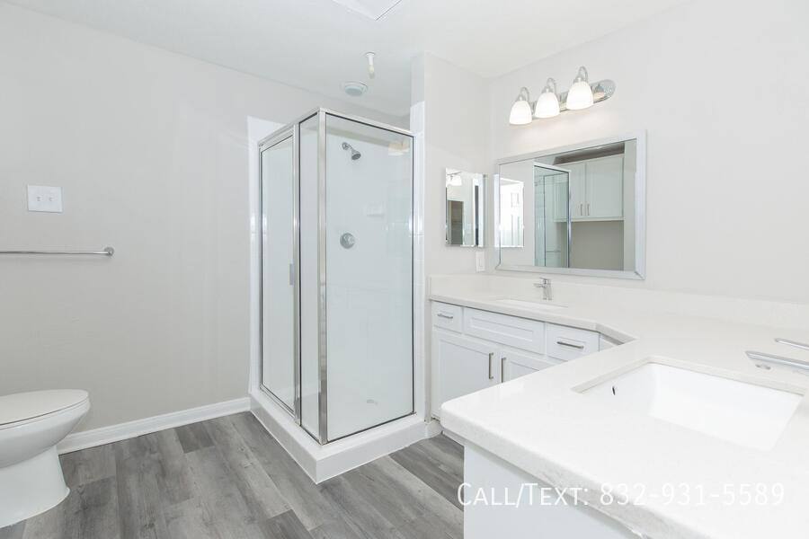 Apartment for rent at 2707 Dunvale Rd #TPPT5, Houston, TX 77063