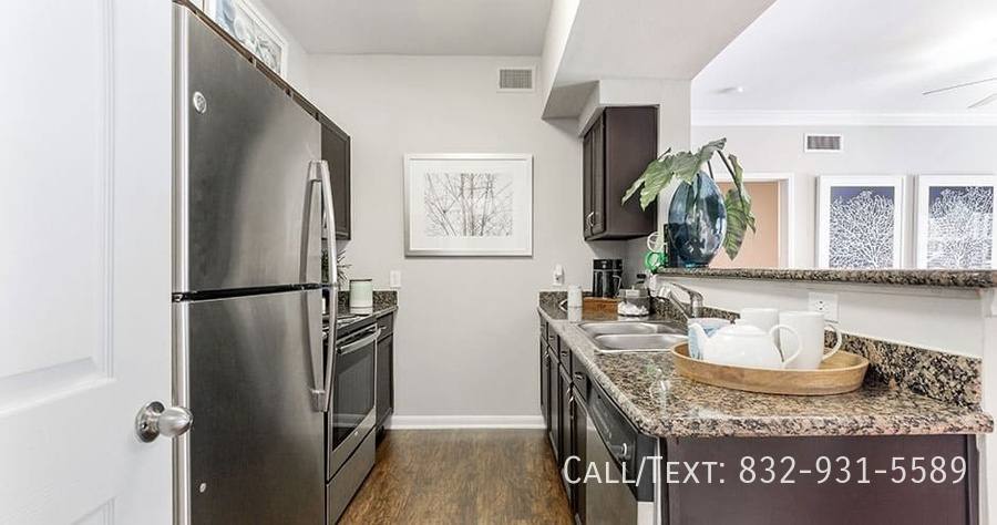 Apartment for rent at 2701 Dunvale Rd #ODF1, Houston, TX 77063