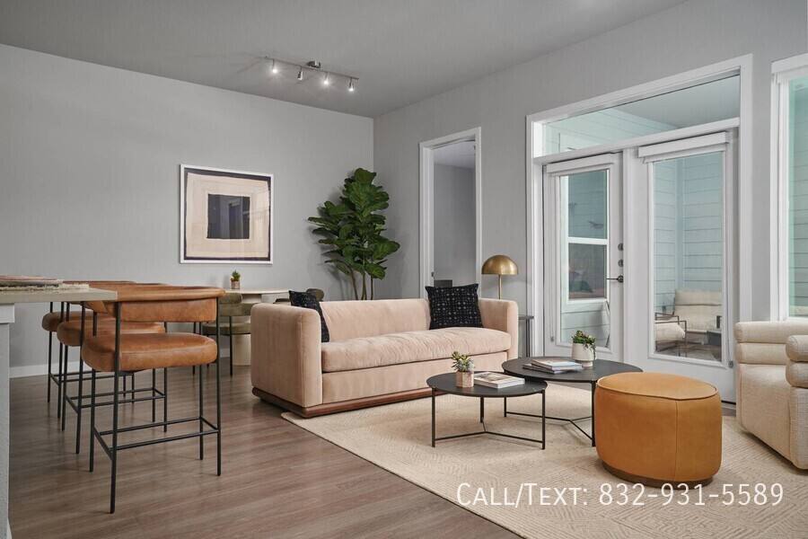 Apartment for rent at 1373 Taft St #L2, Houston, TX 77019