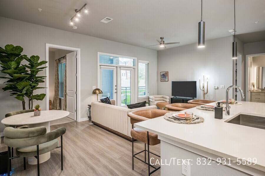 Apartment for rent at 1373 Taft St #L2, Houston, TX 77019