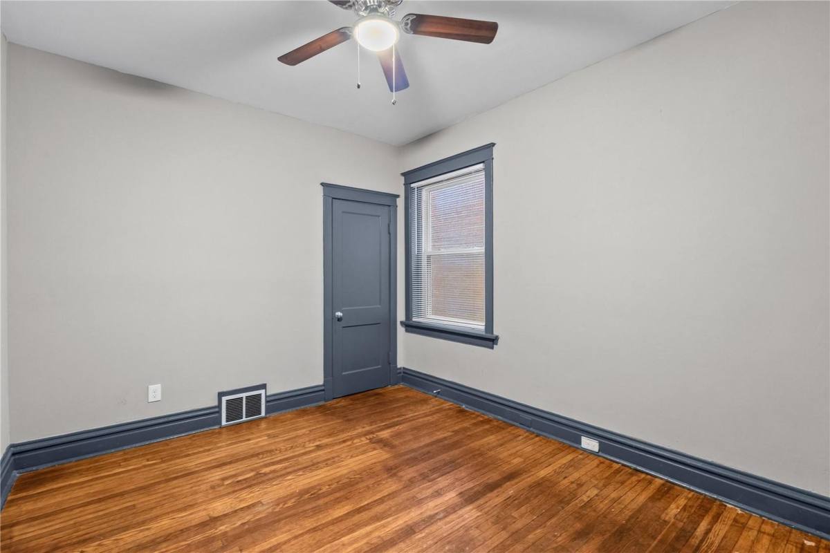 Apartment for rent at 4040 Shreve Ave, Saint Louis, MO 63115