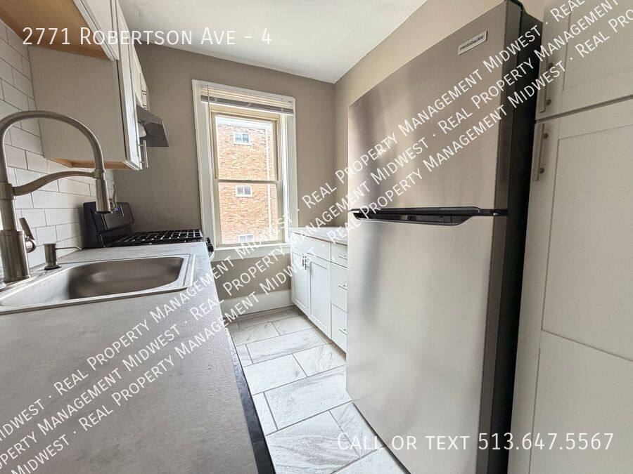 Apartment for rent at 2771 Robertson Ave #4, Cincinnati, OH 45209