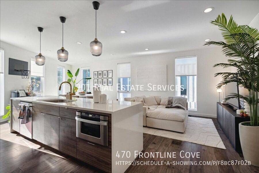 Townhouse for rent at 470 Frontline Cove, Memphis, TN 38103