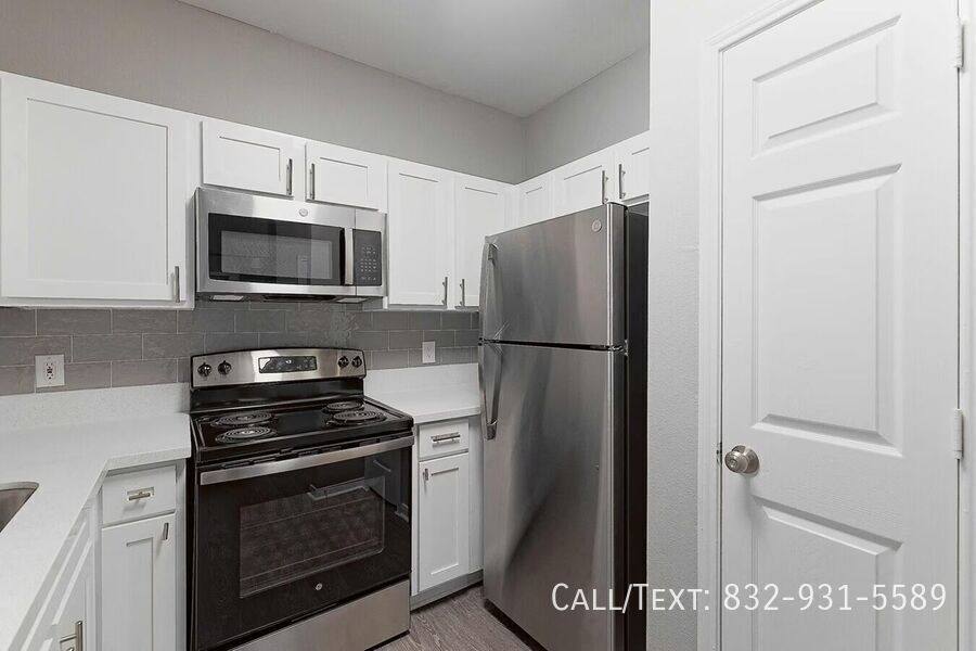 Apartment for rent at 9807 Cypresswood Dr #STB1, Houston, TX 77070