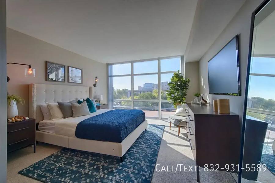 Apartment for rent at 3567 Kirby Dr, Houston, TX 77098