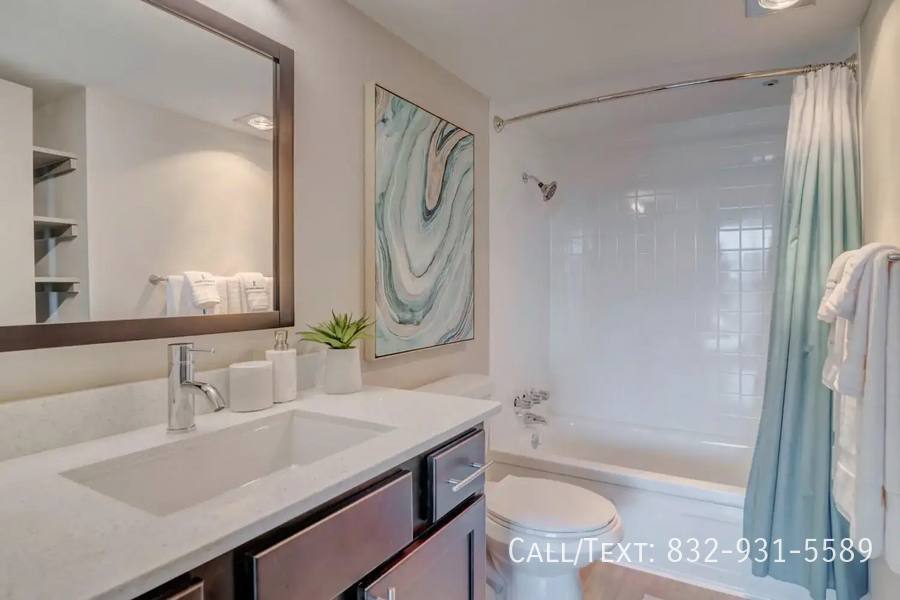 Apartment for rent at 3567 Kirby Dr, Houston, TX 77098