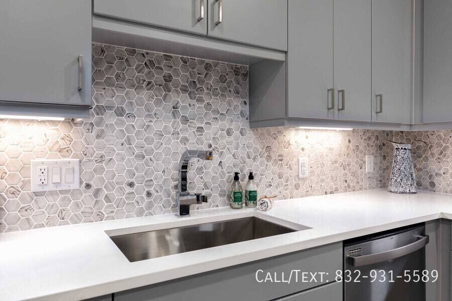 Apartment for rent at 1046 Taft St #AROS2, Houston, TX 77019