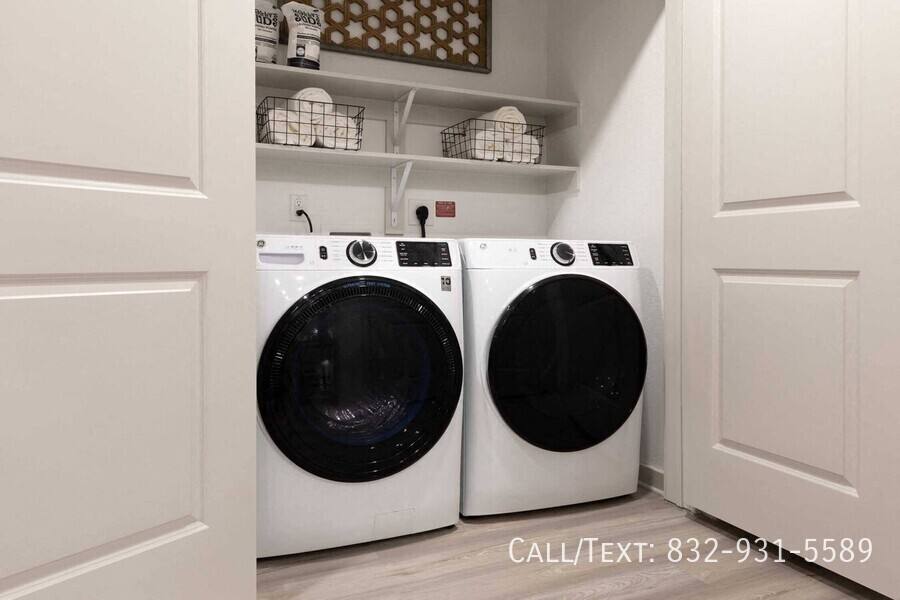 Apartment for rent at 1046 Taft St #AROS2, Houston, TX 77019